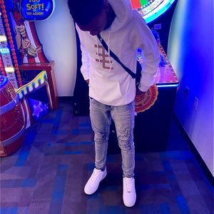 Meet your Posher, Johnathan